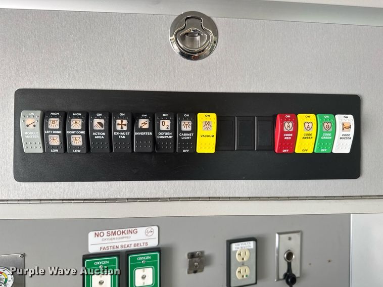 image for item DY0155 2015 Chevrolet Express G4500 ambulance