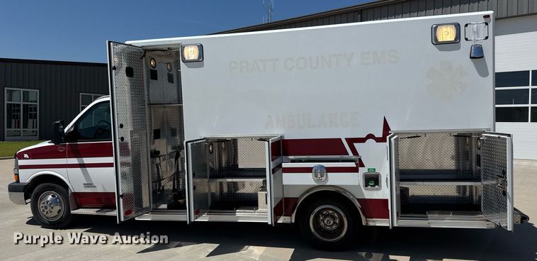 image for item DY0155 2015 Chevrolet Express G4500 ambulance
