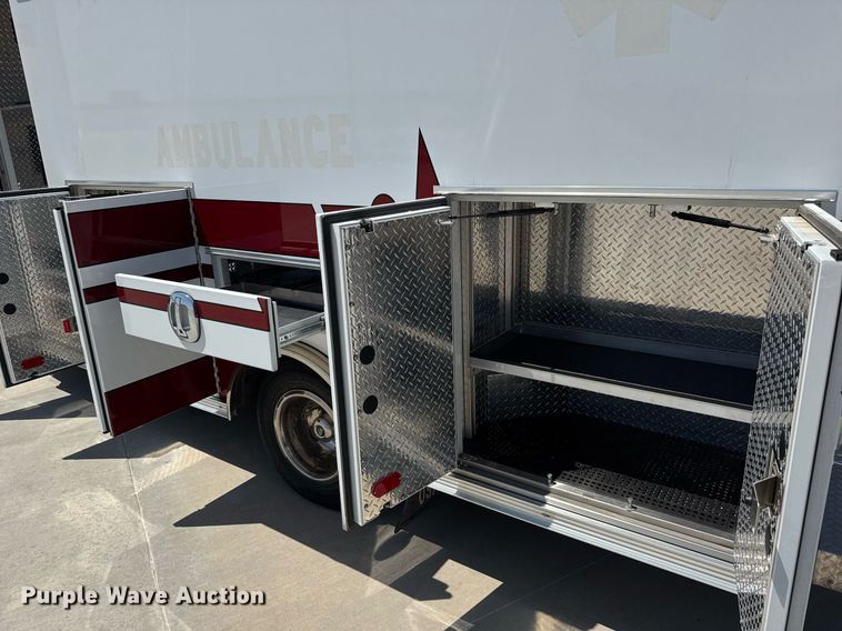 image for item DY0155 2015 Chevrolet Express G4500 ambulance