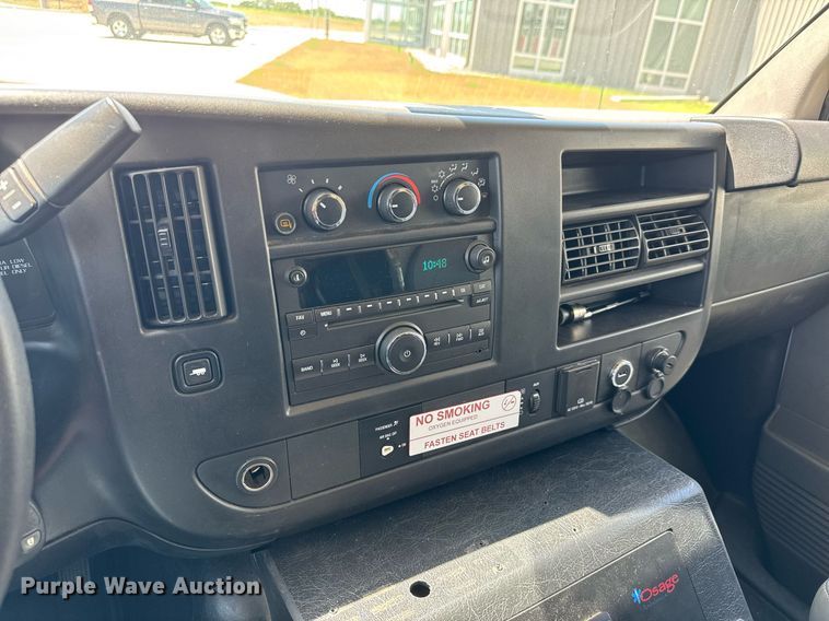 image for item DY0155 2015 Chevrolet Express G4500 ambulance