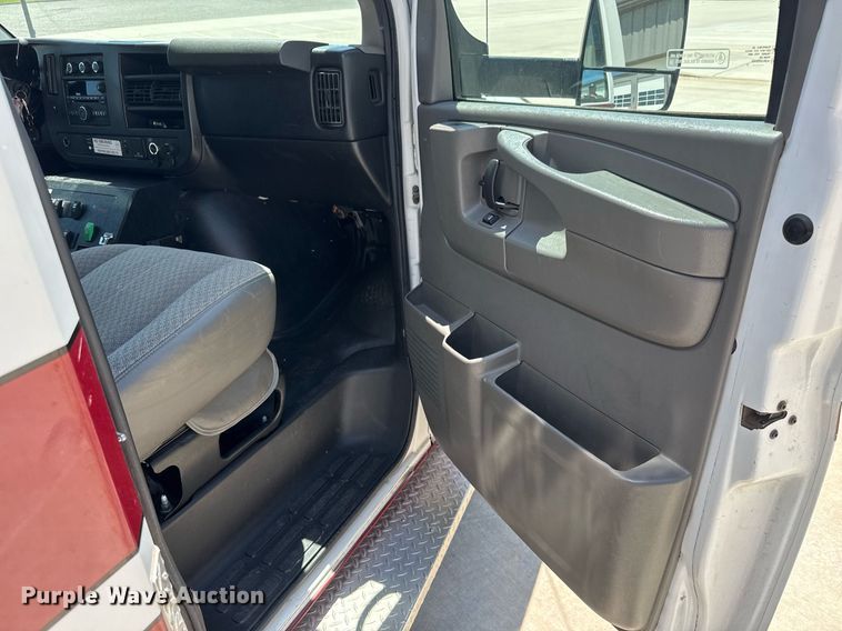 image for item DY0155 2015 Chevrolet Express G4500 ambulance