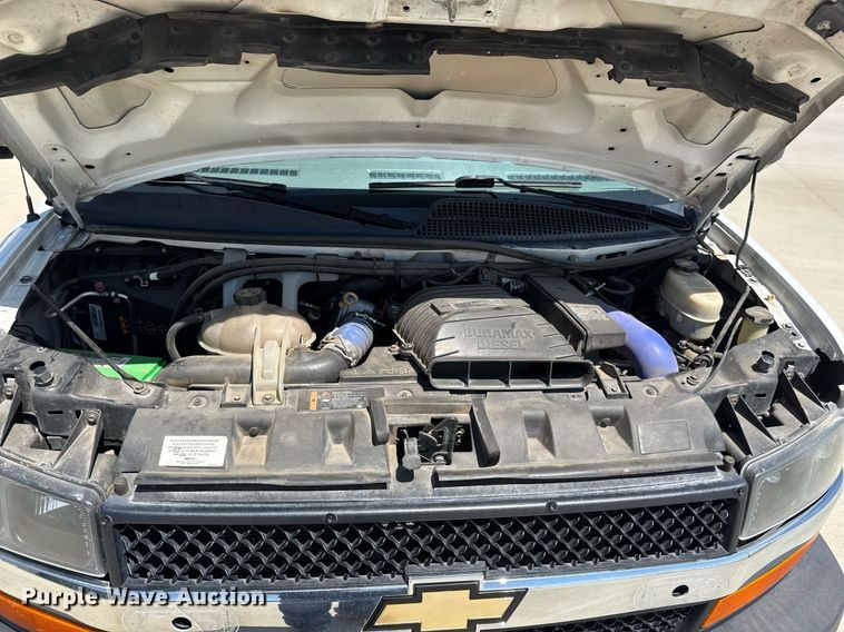 image for item DY0155 2015 Chevrolet Express G4500 ambulance