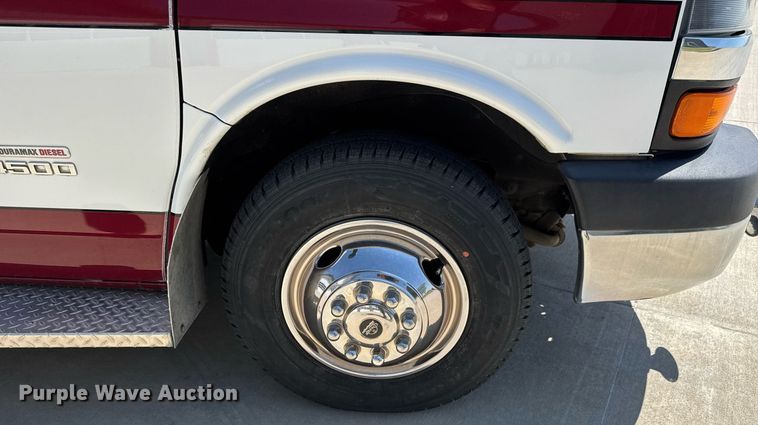 image for item DY0155 2015 Chevrolet Express G4500 ambulance