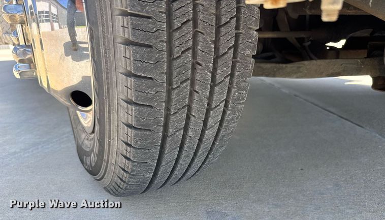 image for item DY0155 2015 Chevrolet Express G4500 ambulance