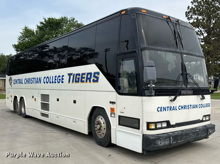 image for item DY0170 2000 Prevost H3 coach bus