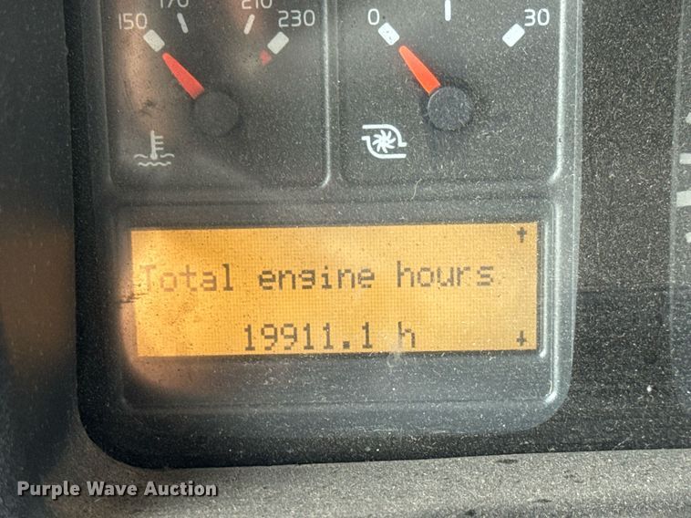 image for item DY0170 2000 Prevost H3 coach bus