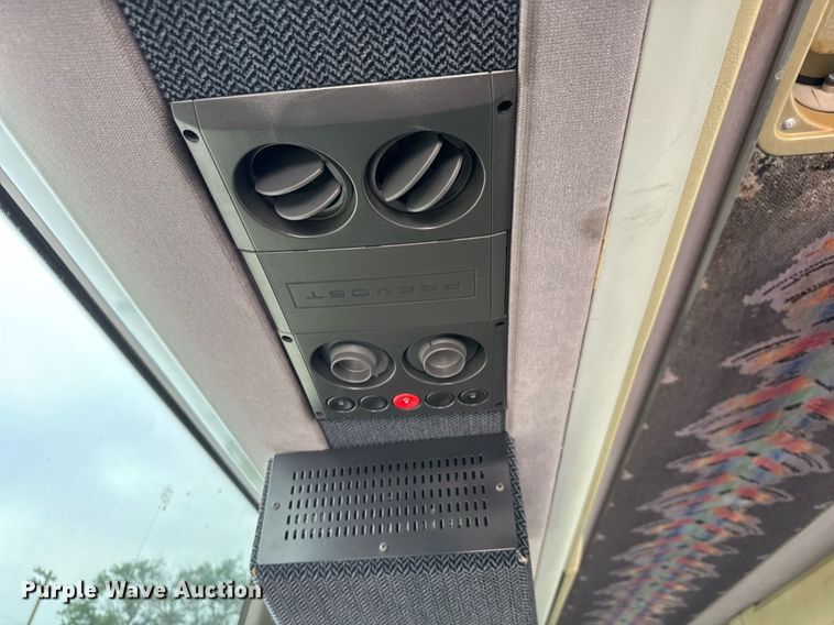 image for item DY0170 2000 Prevost H3 coach bus