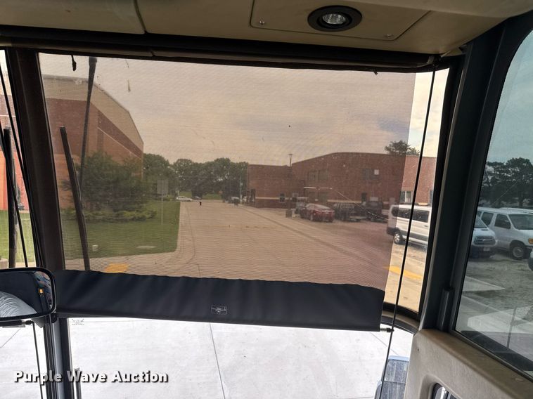 image for item DY0170 2000 Prevost H3 coach bus