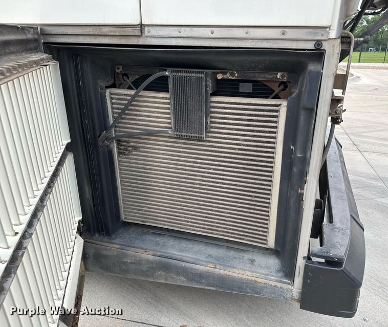 image for item DY0170 2000 Prevost H3 coach bus