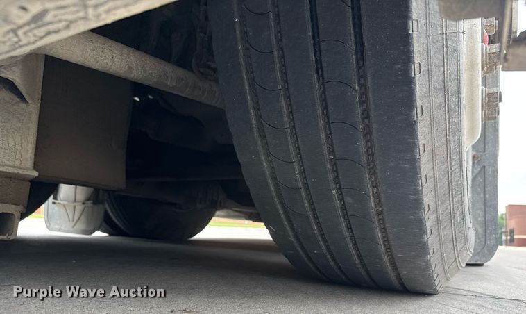 image for item DY0170 2000 Prevost H3 coach bus