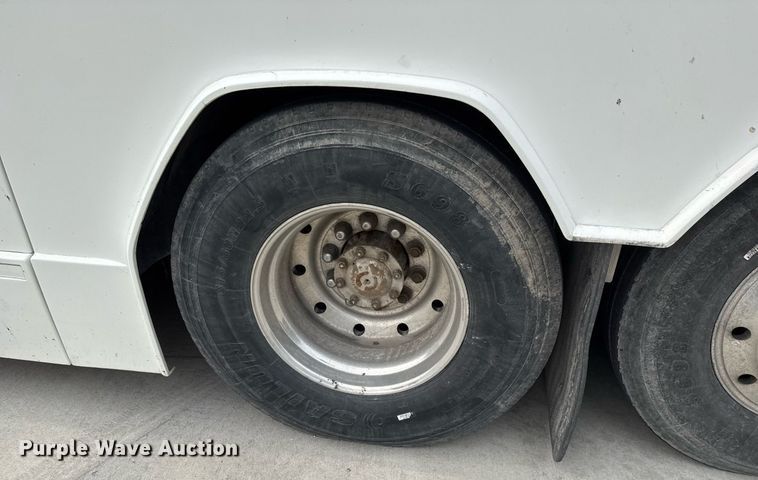 image for item DY0170 2000 Prevost H3 coach bus