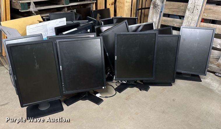 image for item DY0180 (27) Dell monitors