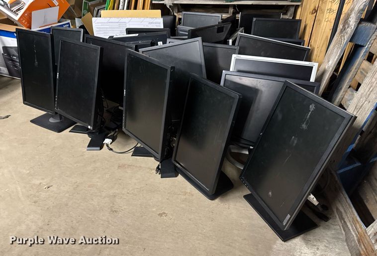 image for item DY0180 (27) Dell monitors