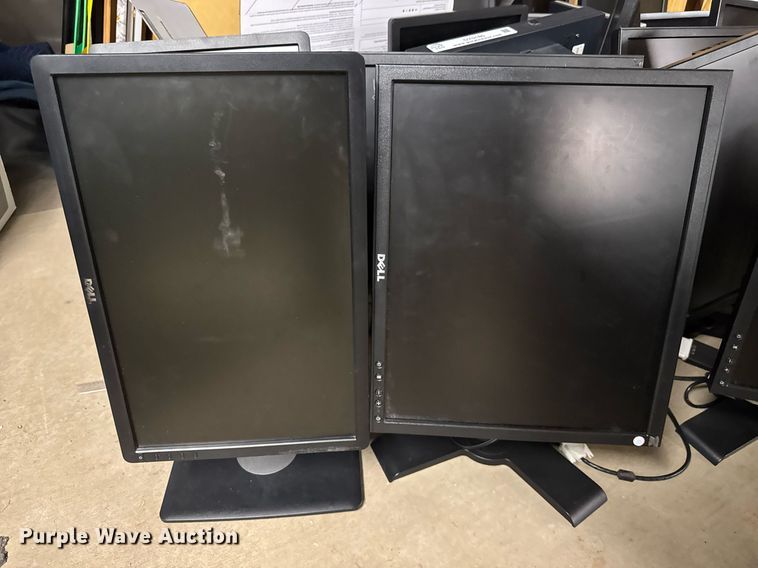 image for item DY0180 (27) Dell monitors