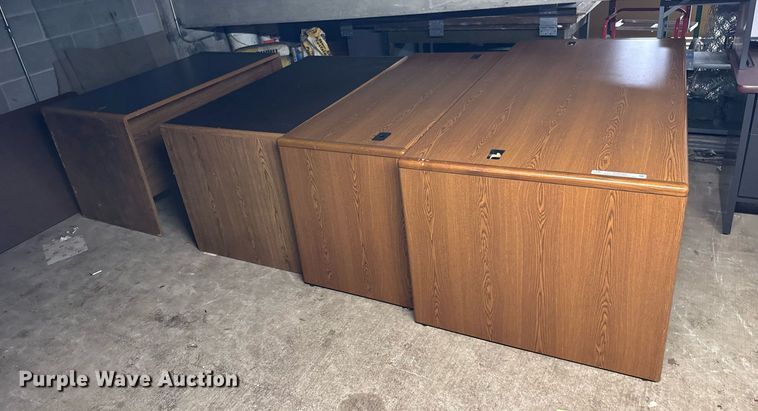 image for item DY0184 (5) desks