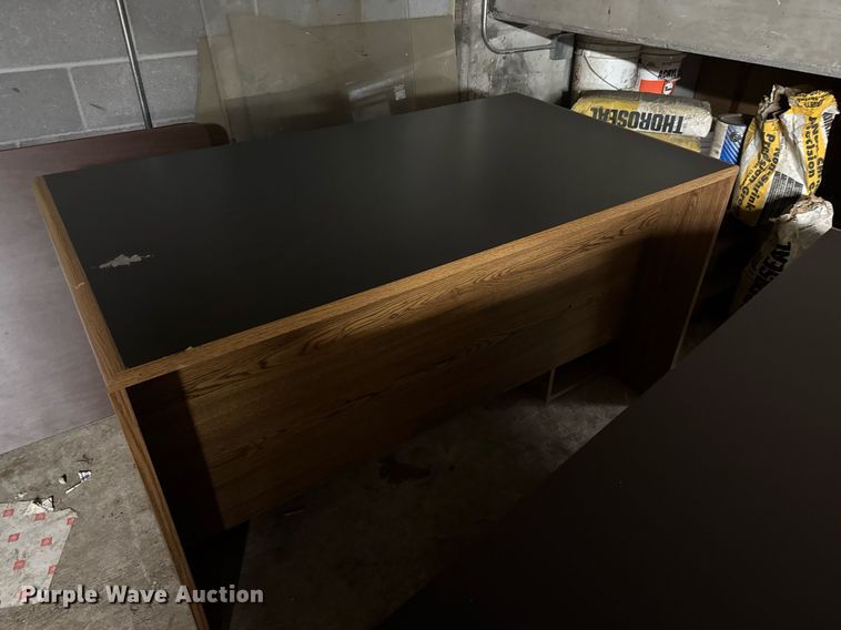 image for item DY0184 (5) desks