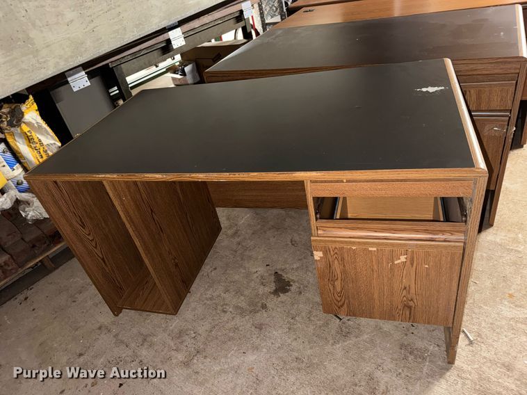 image for item DY0184 (5) desks