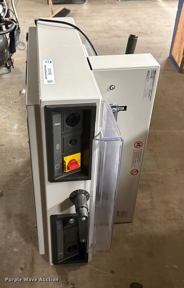 image for item DY0185 Triumph Ideal 3915-95 paper cutter