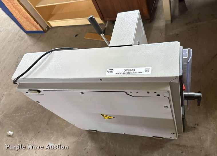 image for item DY0185 Triumph Ideal 3915-95 paper cutter