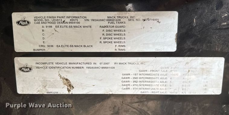 image for item DY0205 2008 Mack LEU613 refuse truck