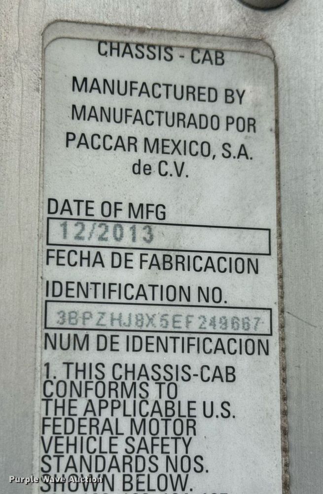 image for item DY0206 2014 Peterbilt 320 refuse truck