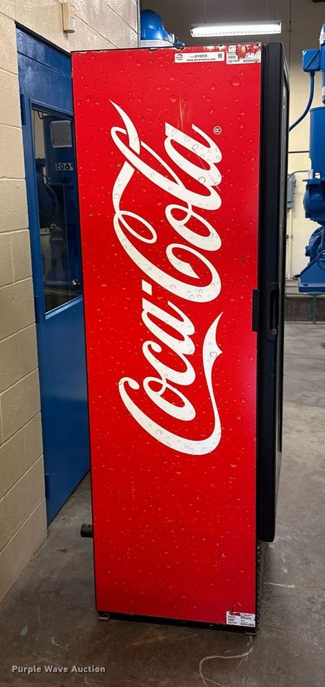 image for item DY0209 Vendo G319 refrigerator