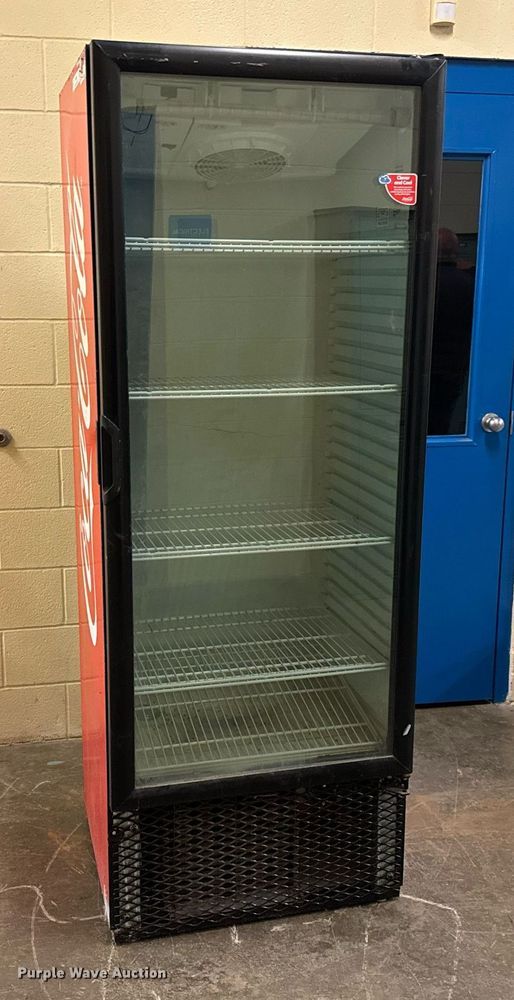 image for item DY0209 Vendo G319 refrigerator