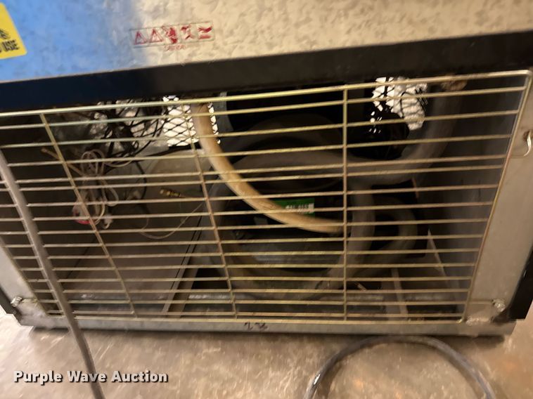 image for item DY0209 Vendo G319 refrigerator