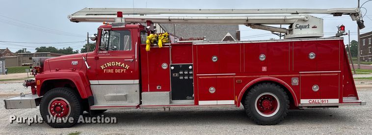 image for item DY0214 1978 Ford F800 fire truck
