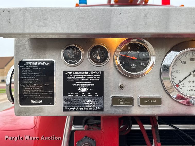 image for item DY0214 1978 Ford F800 fire truck