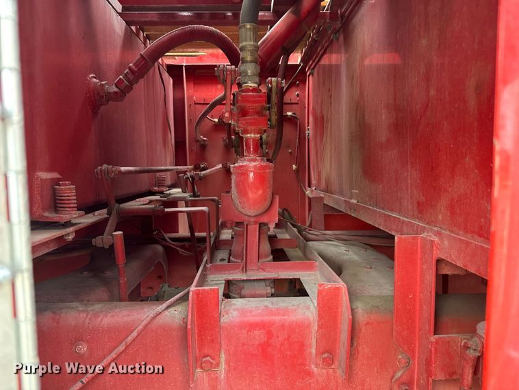 image for item DY0214 1978 Ford F800 fire truck