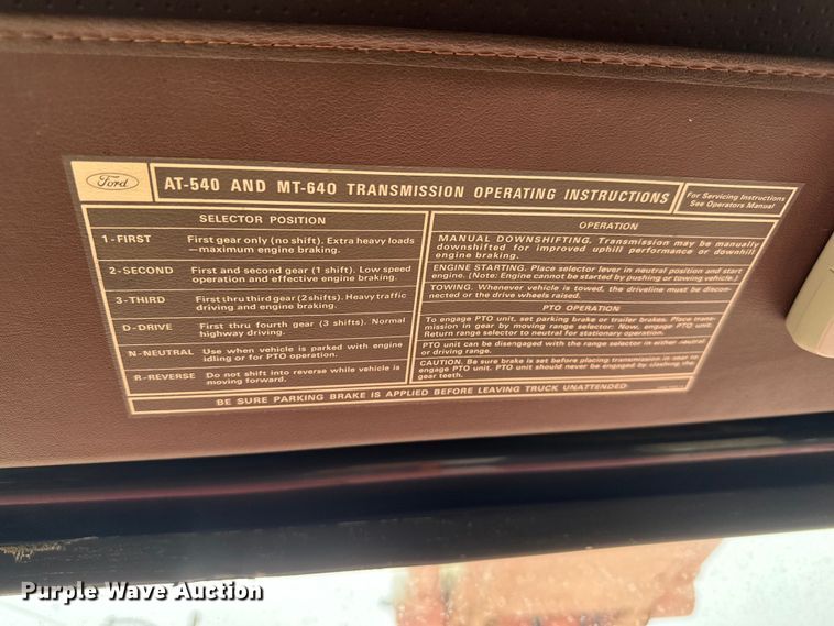 image for item DY0214 1978 Ford F800 fire truck