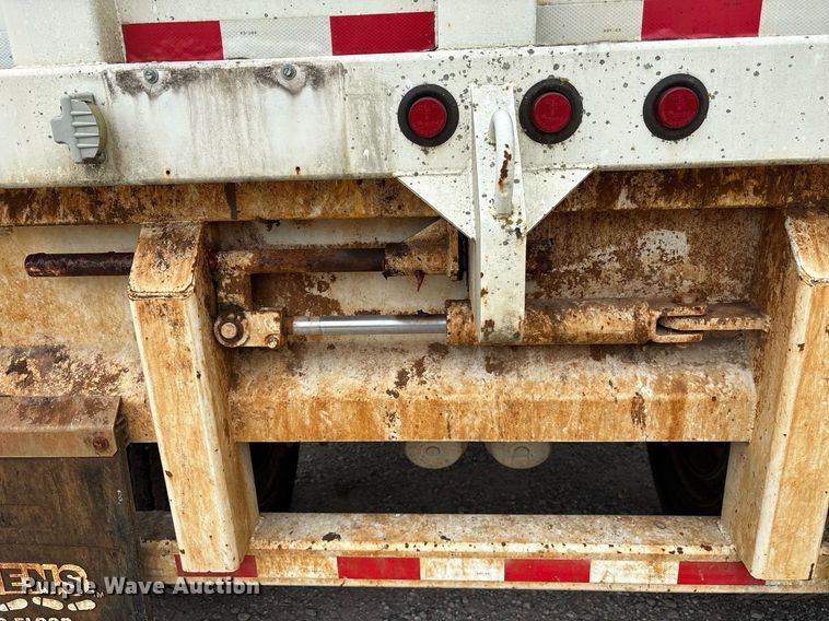 image for item DY0540 2013 Wilkens 4075FLE refuse trailer