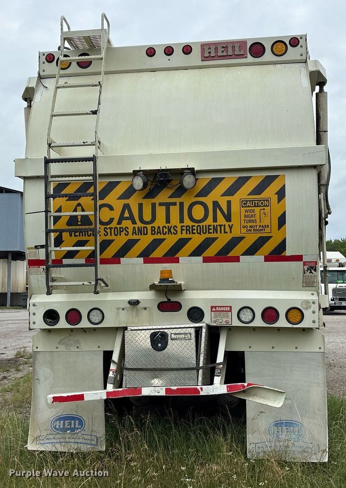 image for item DY0541 2017 Autocar ACX Xpeditor refuse truck