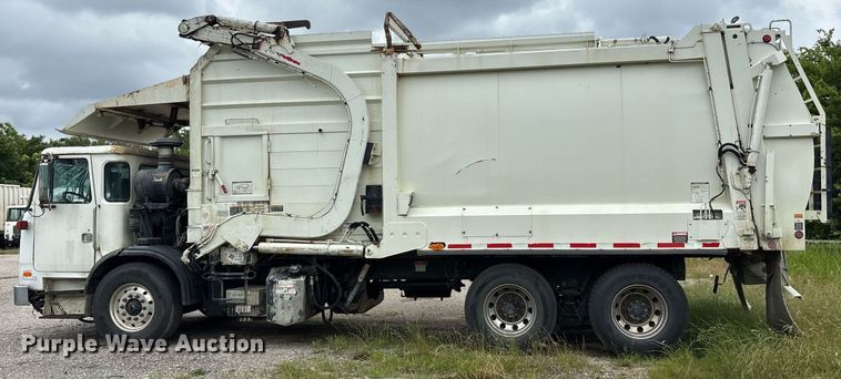 image for item DY0541 2017 Autocar ACX Xpeditor refuse truck