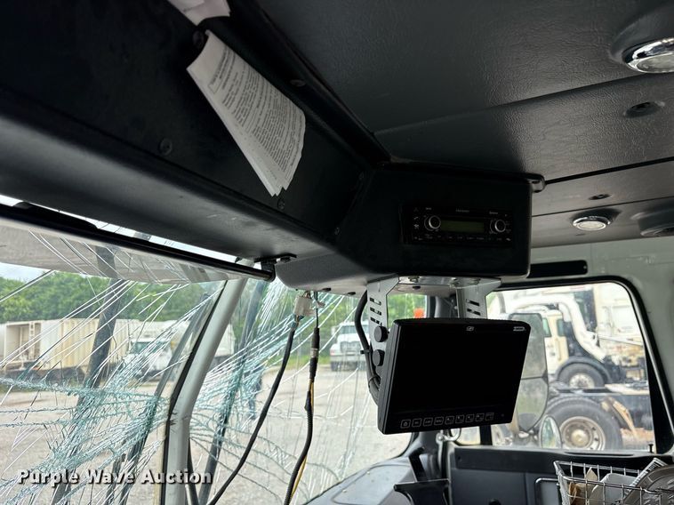 image for item DY0541 2017 Autocar ACX Xpeditor refuse truck