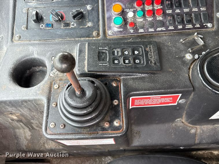 image for item DY0541 2017 Autocar ACX Xpeditor refuse truck