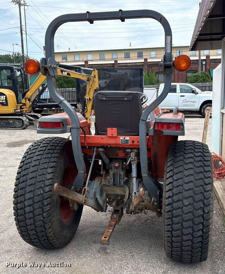 image for item DY0542 Kubota L4310 tractor