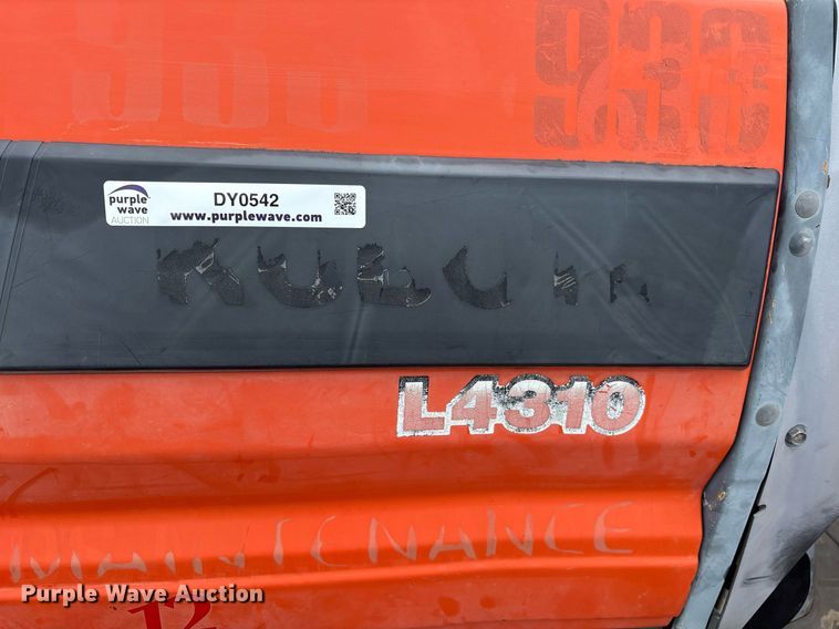 image for item DY0542 Kubota L4310 tractor