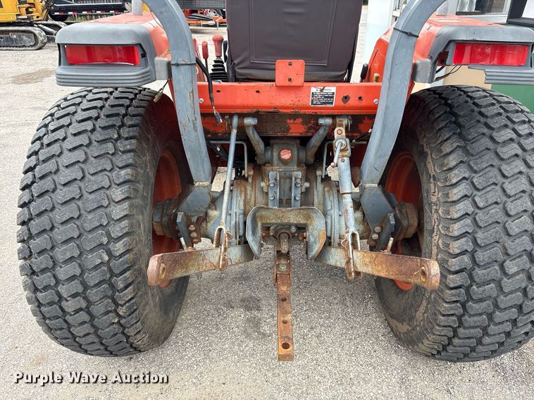 image for item DY0542 Kubota L4310 tractor