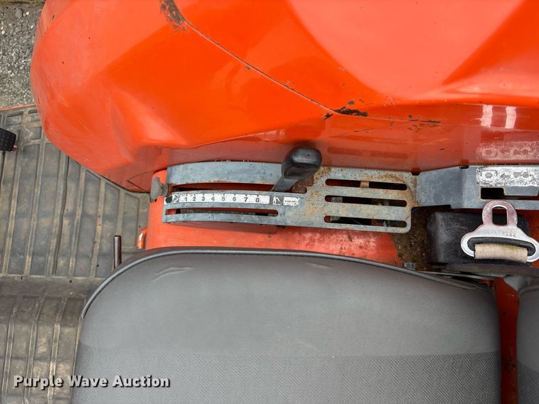 image for item DY0542 Kubota L4310 tractor