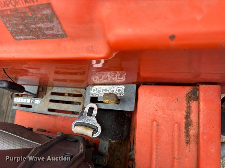 image for item DY0542 Kubota L4310 tractor