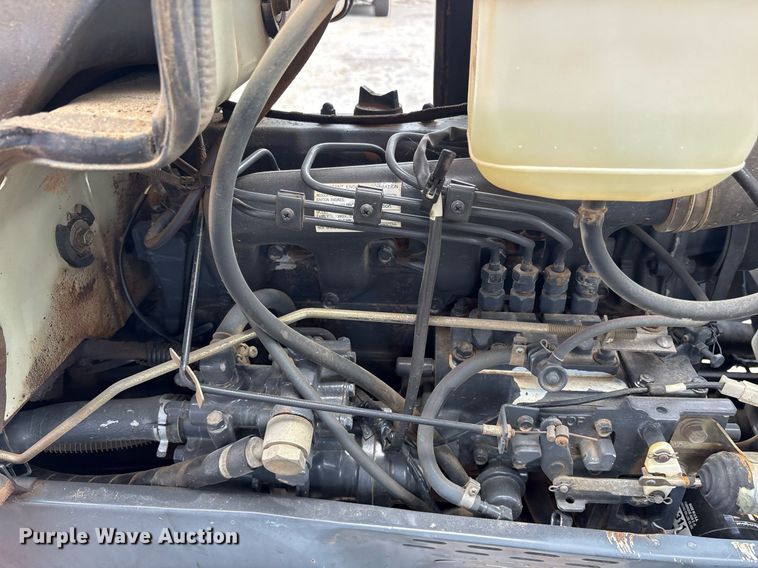 image for item DY0542 Kubota L4310 tractor