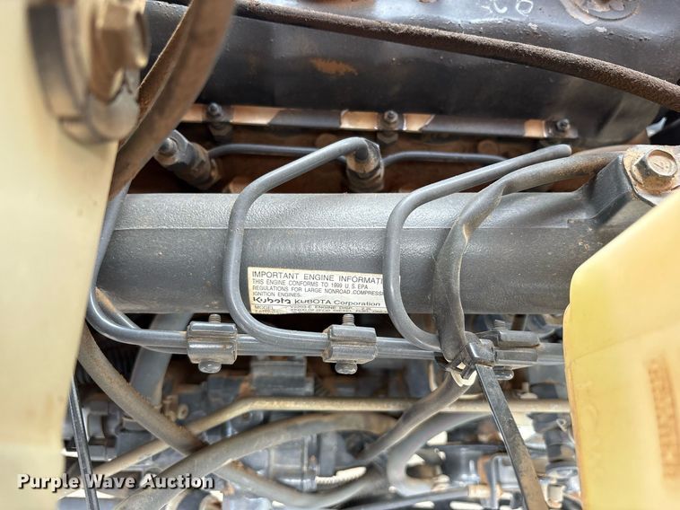 image for item DY0542 Kubota L4310 tractor