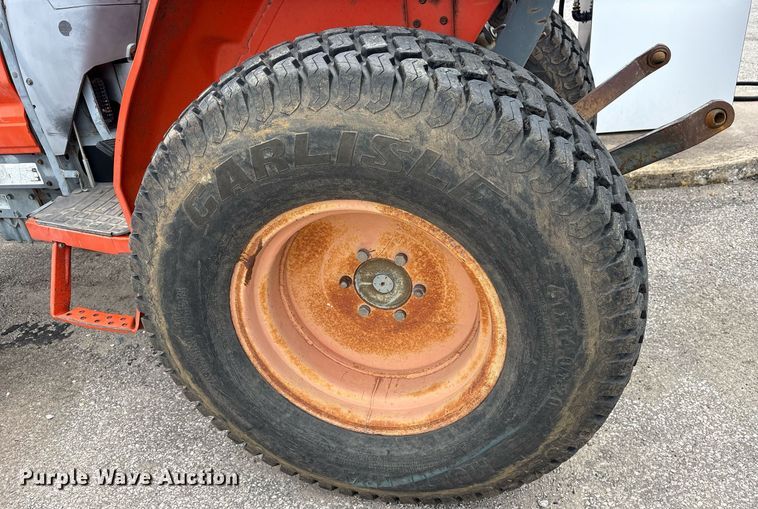 image for item DY0542 Kubota L4310 tractor