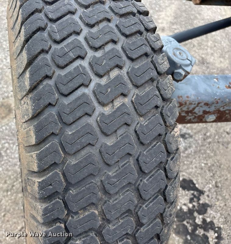 image for item DY0542 Kubota L4310 tractor