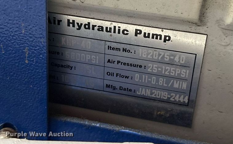 image for item DY0547 Strongway motorcycle lift 