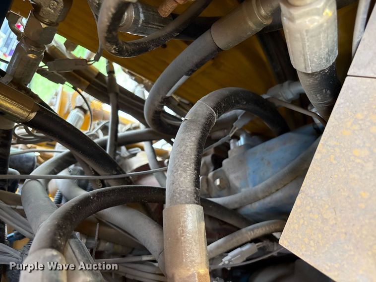 image for item DY0549 2018 Gomaco GT3600 slipform paver