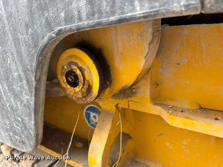 image for item DY0549 2018 Gomaco GT3600 slipform paver