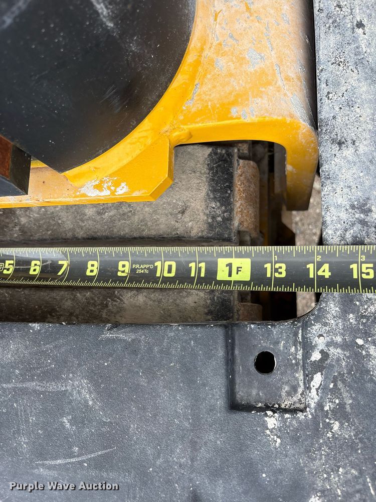 image for item DY0549 2018 Gomaco GT3600 slipform paver